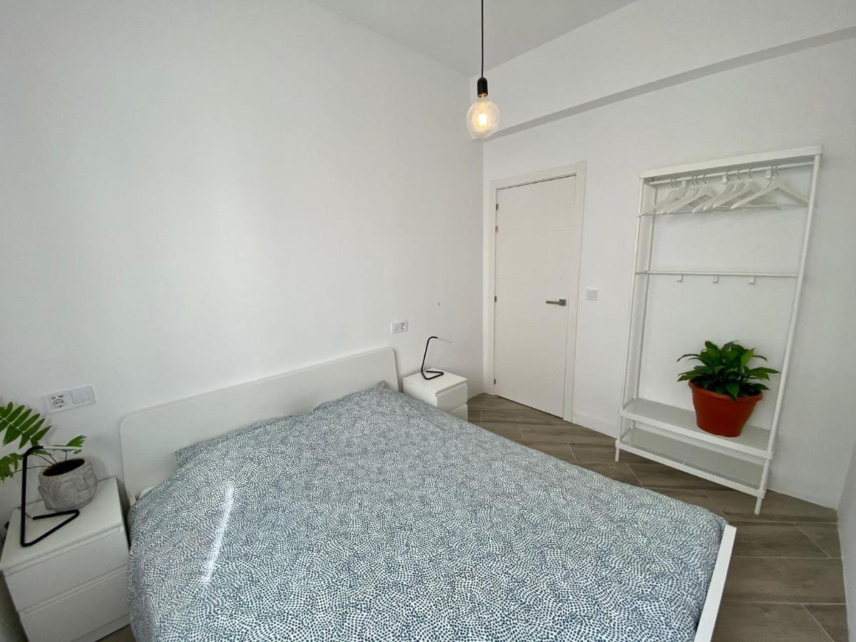 Room With Private Bathroom - Vivienda Vacacional Out Of Blue Санта-Крус-де-ла-Пальма Номер фото