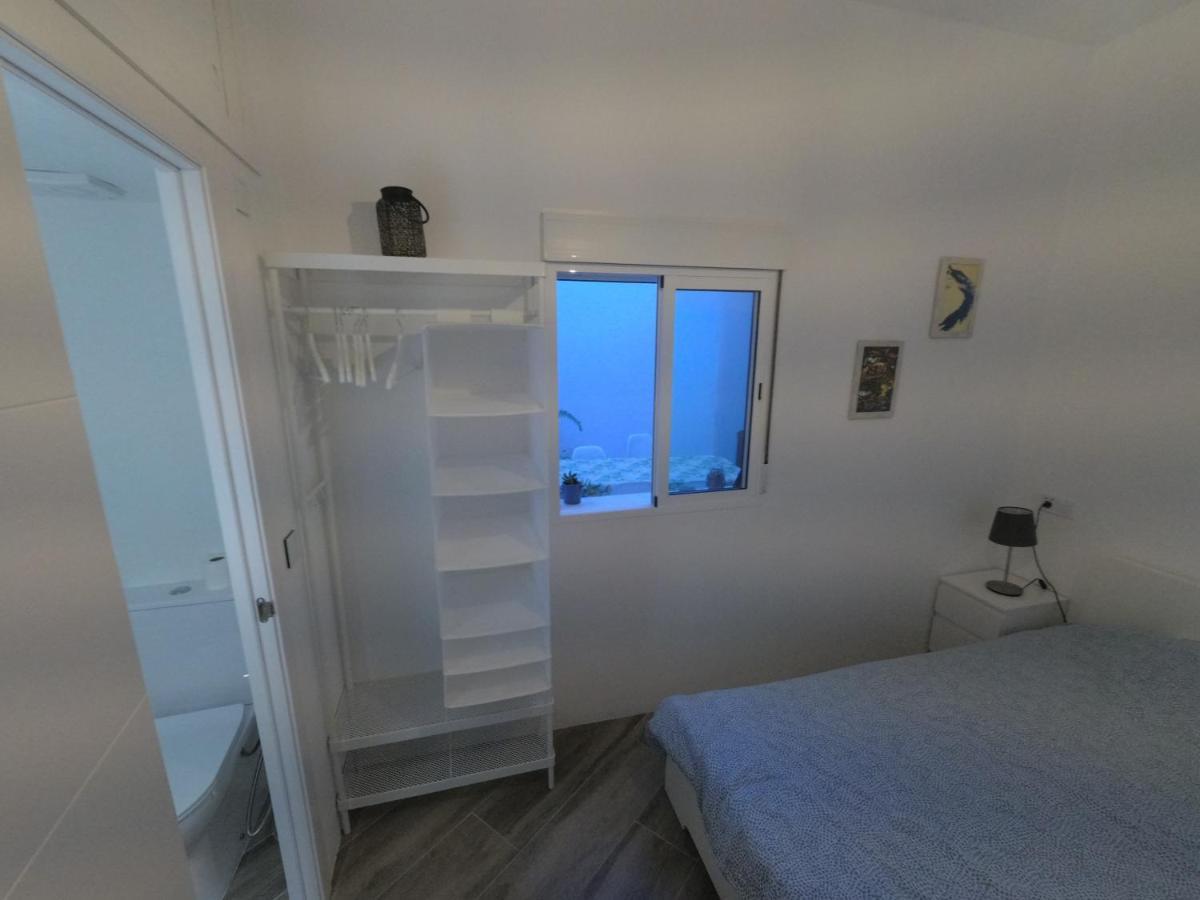 Room With Private Bathroom - Vivienda Vacacional Out Of Blue Санта-Крус-де-ла-Пальма Екстер'єр фото