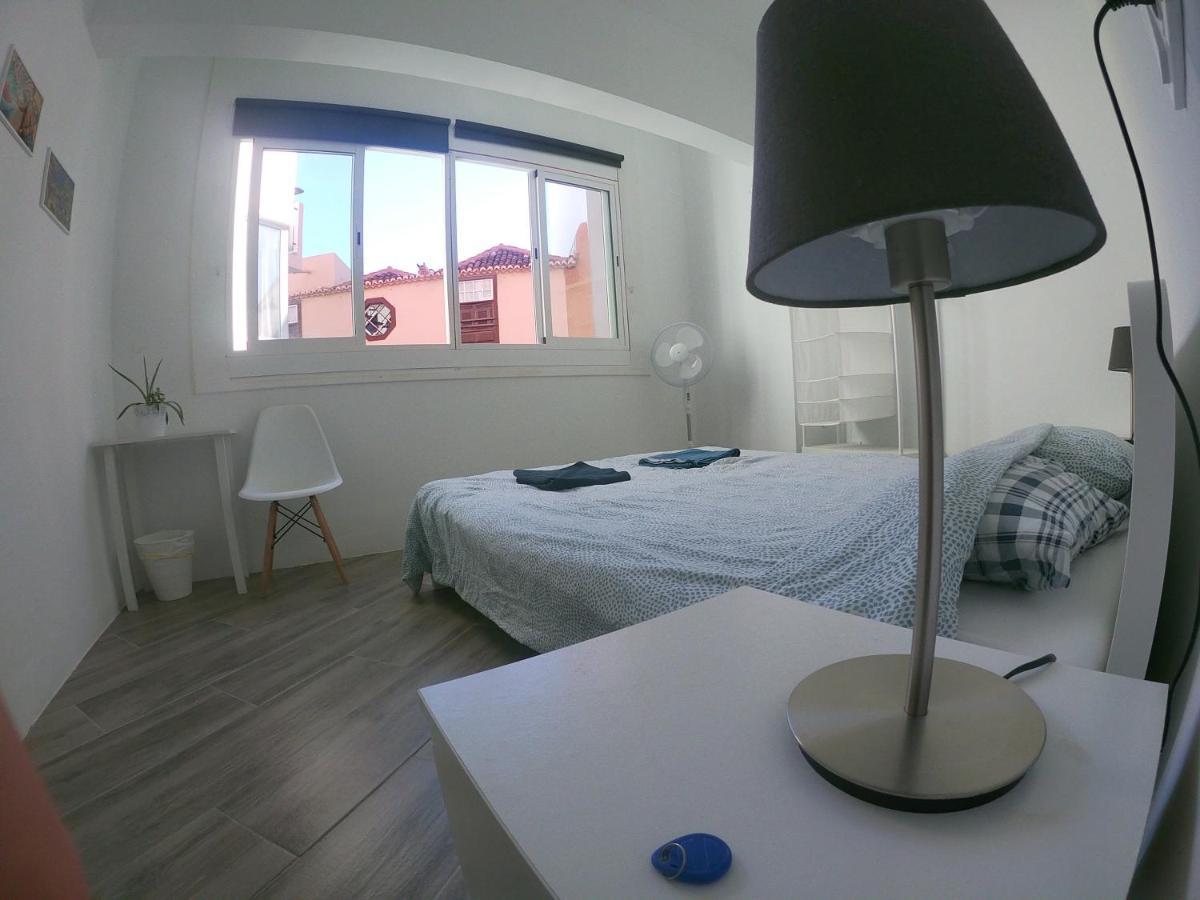 Room With Private Bathroom - Vivienda Vacacional Out Of Blue Санта-Крус-де-ла-Пальма Екстер'єр фото