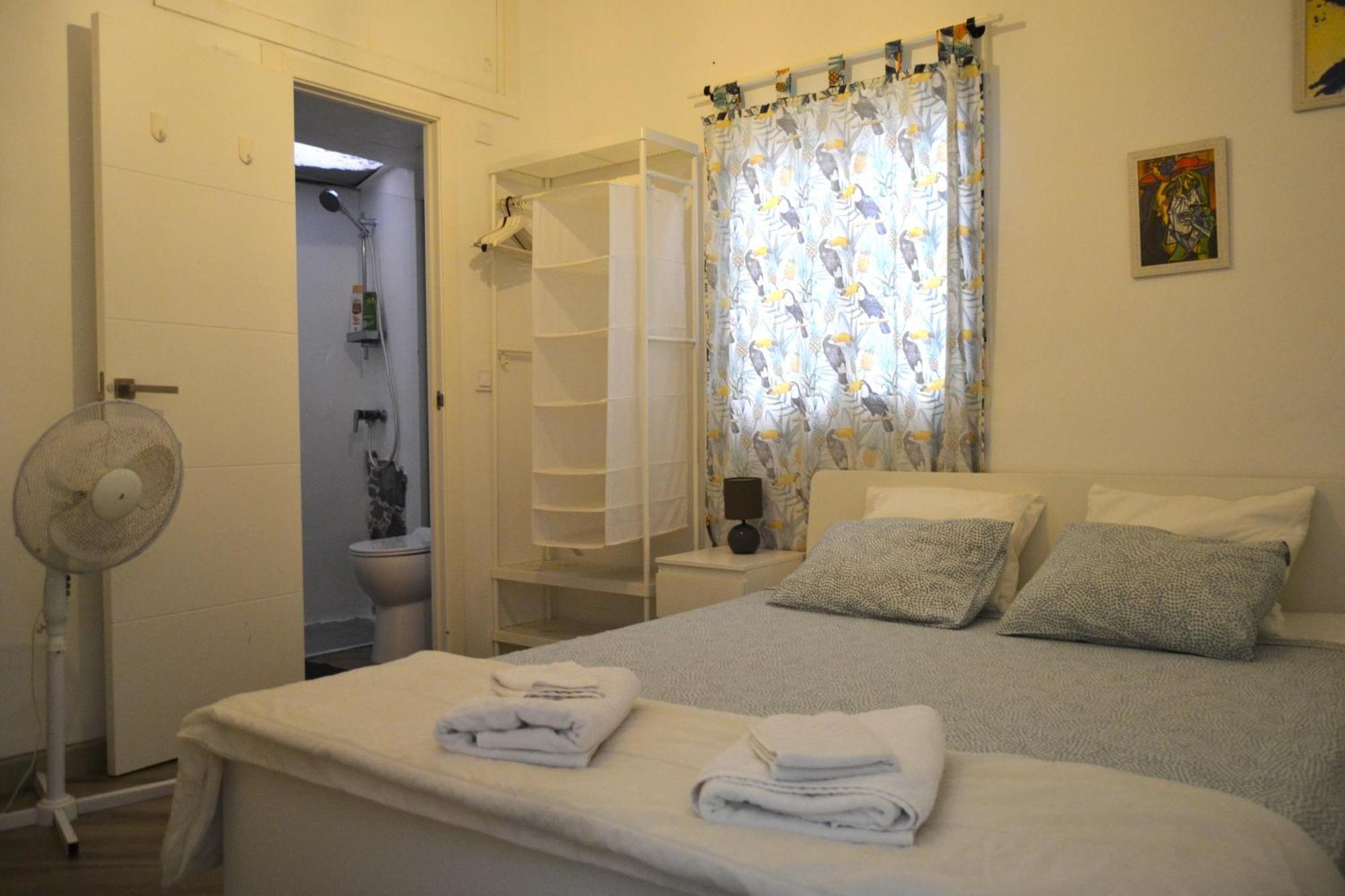 Room With Private Bathroom - Vivienda Vacacional Out Of Blue Санта-Крус-де-ла-Пальма Екстер'єр фото