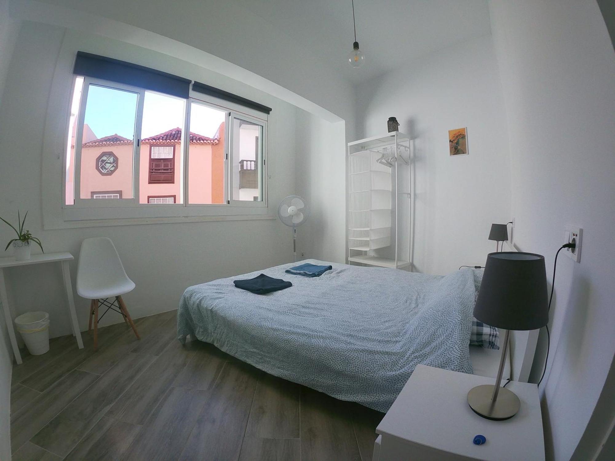 Room With Private Bathroom - Vivienda Vacacional Out Of Blue Санта-Крус-де-ла-Пальма Екстер'єр фото